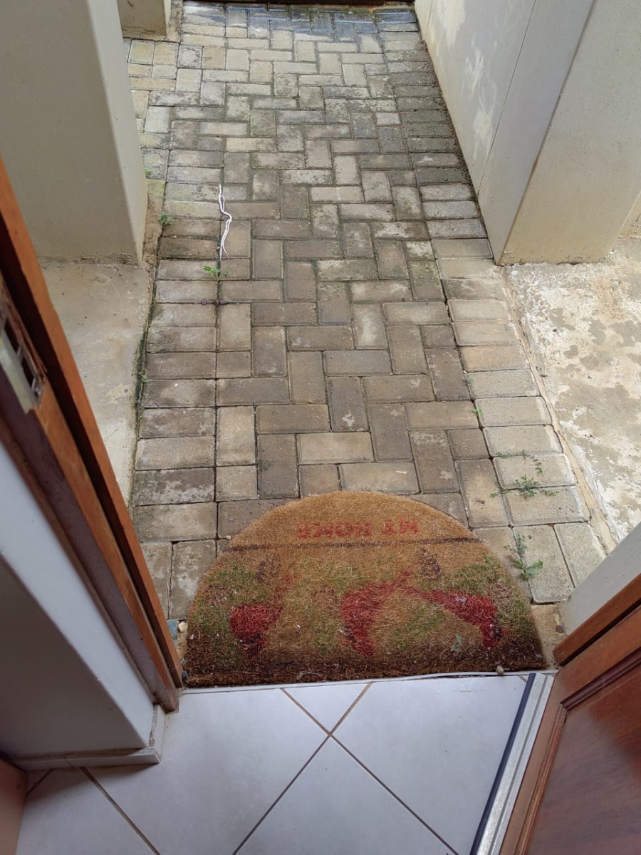 2 Bedroom Property for Sale in Kidds Beach Eastern Cape